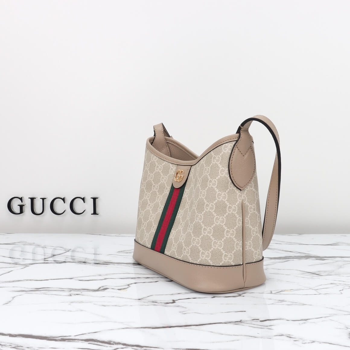 GG OPHIDIA GG SMALL SHOULDER BAG angle 2