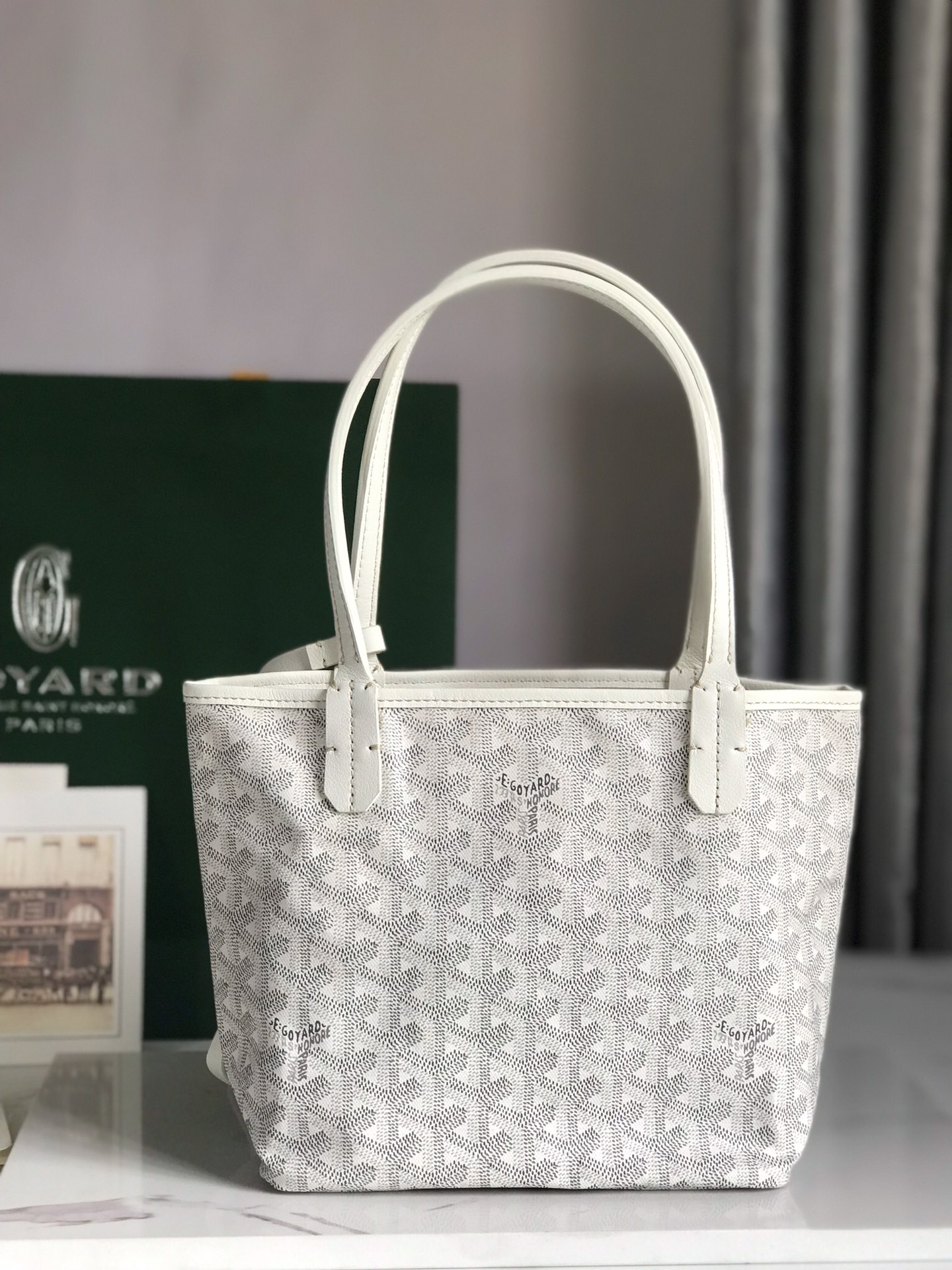Goyard Tote bag angle 4