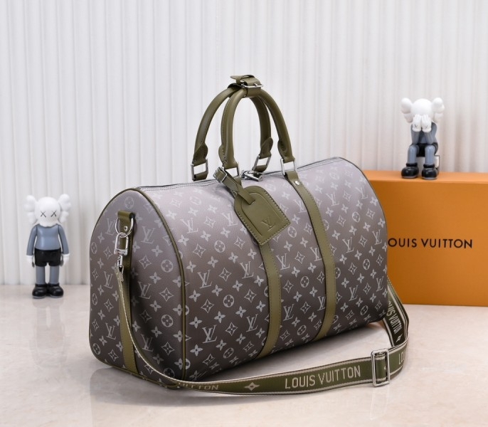 LV Monogram Gradient Canvas Keepall Bandouliere 45 In Khaki Green angle 2
