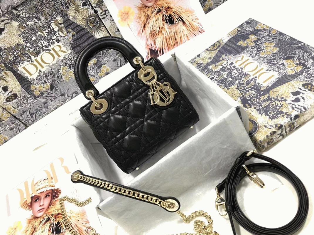Dior Lady Dior Mini Bag Knockoff in Black angle 4