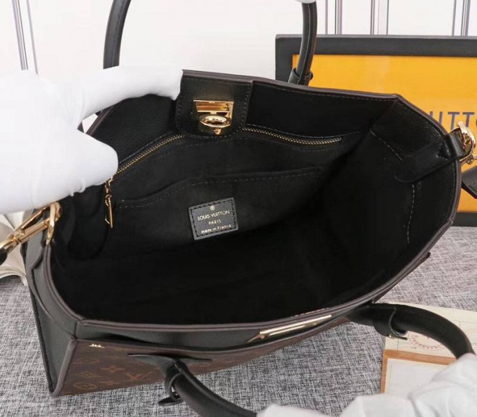 Louis Vuitton Monogram Canvas On My Side Bag angle 5