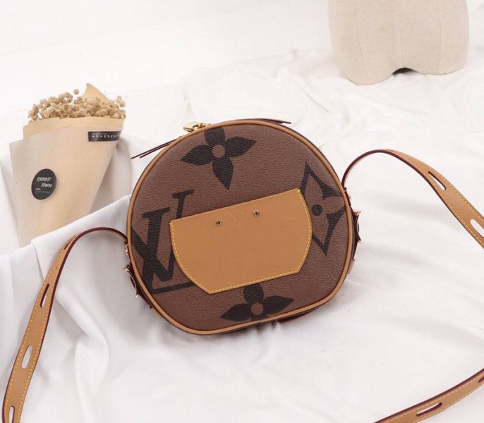 Louis Vuitton Monogram Reverse Canvas Boite Chapeau Souple Bag angle 5