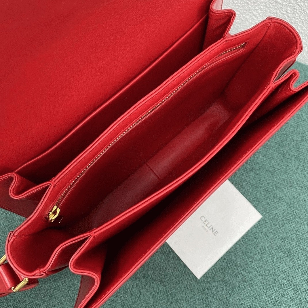 Top Quality Fake Celine Triomphe Large Bag In Red angle 4