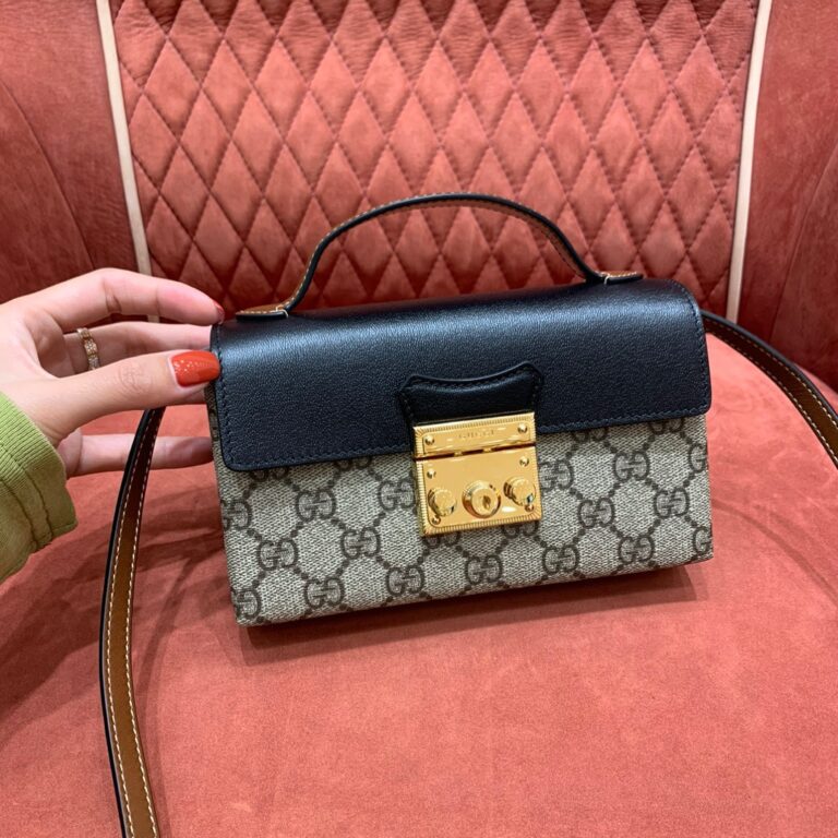 Gucc1 padlock bag