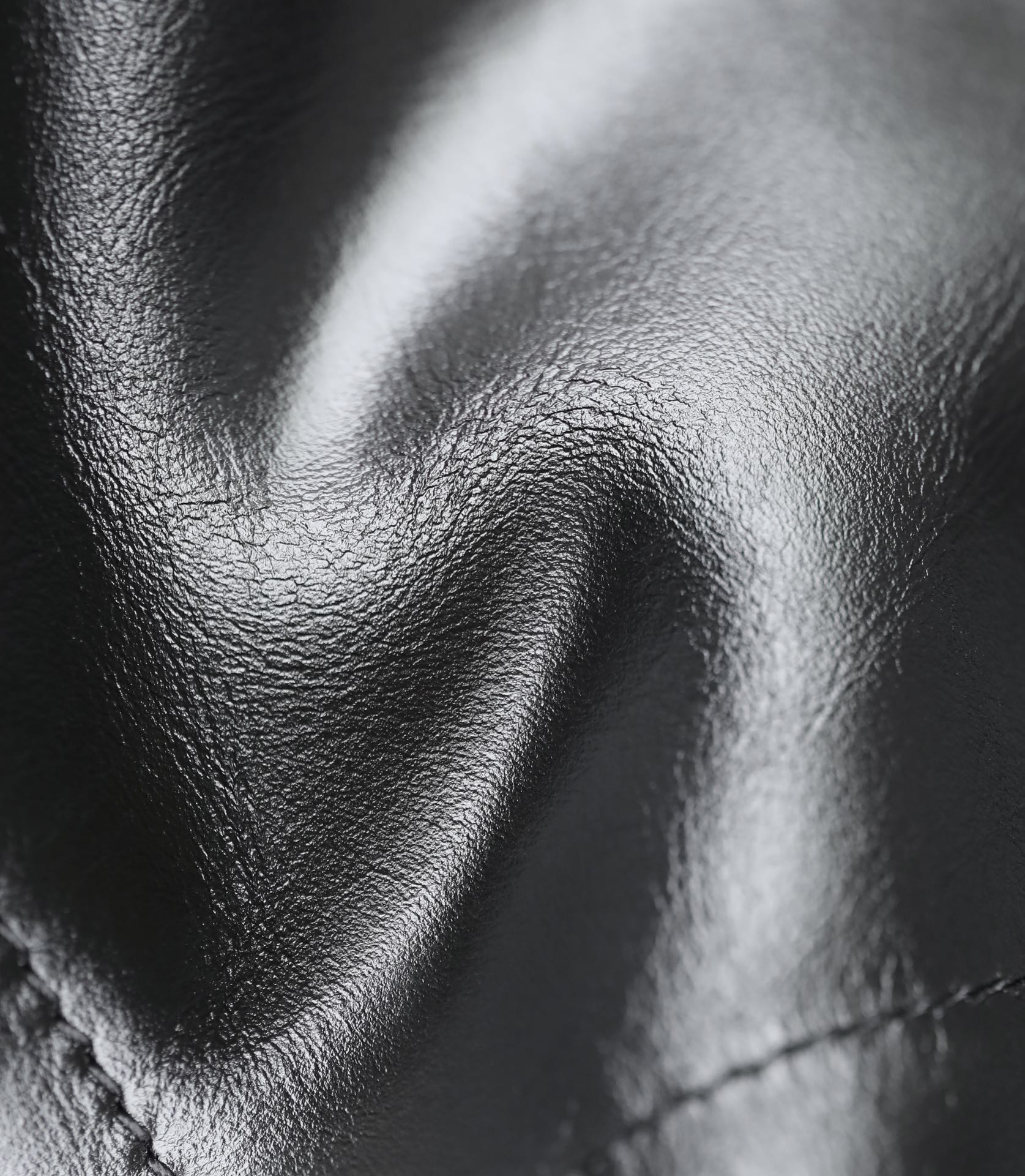 𝖠𝗇𝗍𝗂𝖻𝖺 𝖹𝖯 bag angle 2