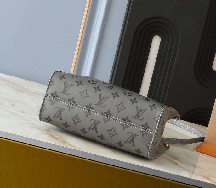 Monogram Ink OnTheGo PM In Trianon Gray angle 4