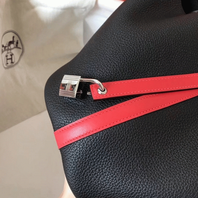 High quality bicolor black replica Hermes Picotin Lock 22cm handbag angle 3