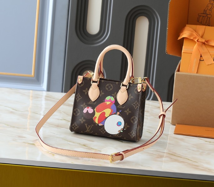 X TM Monogram Canvas OnTheGo BB With Bijou Edition angle 5