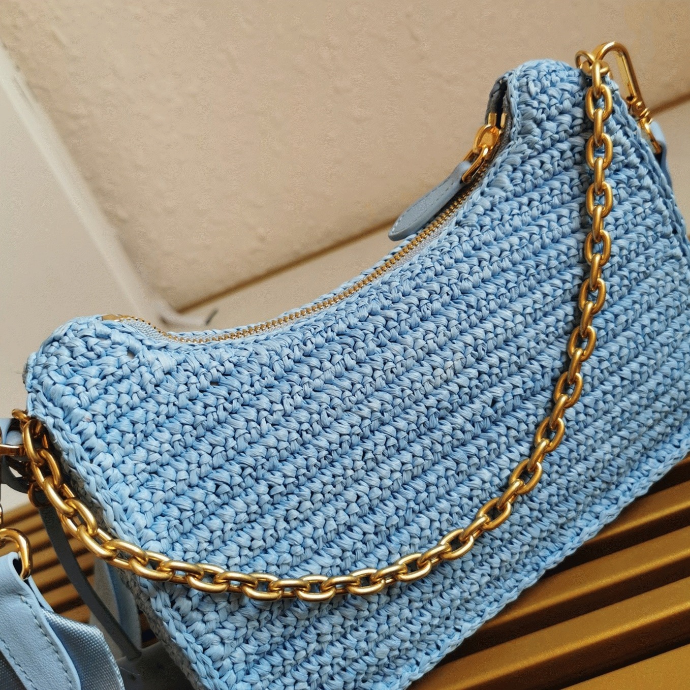 Prada Re-Edition Shoulder Bag Fake in Blue angle 5