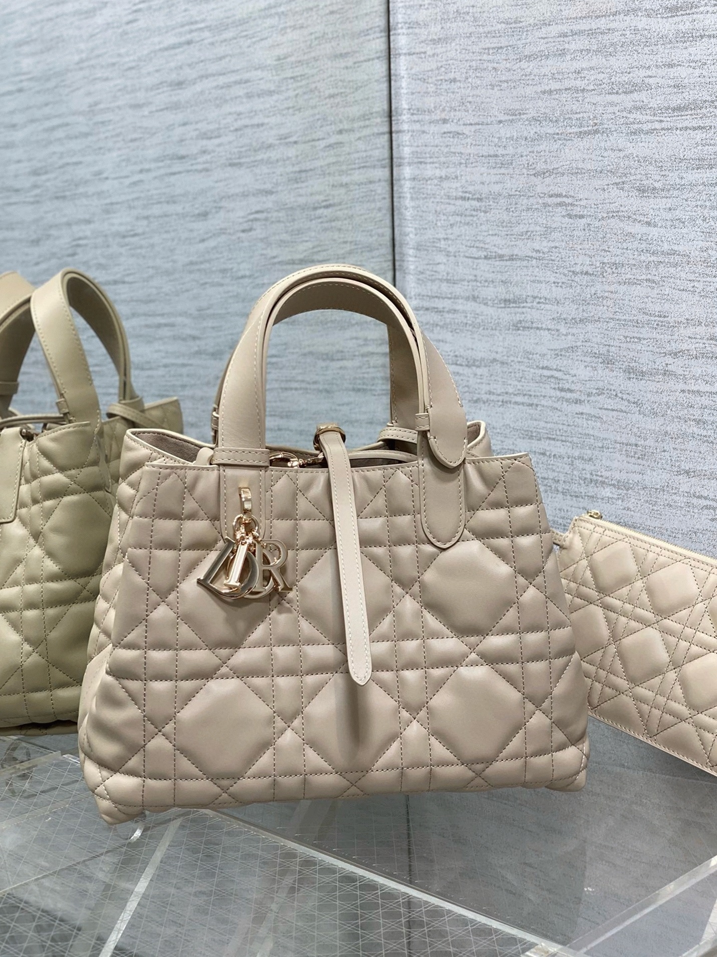 Dior Toujours Medium Bag Knockoff in Beige Macrocannage Calfskin angle 4