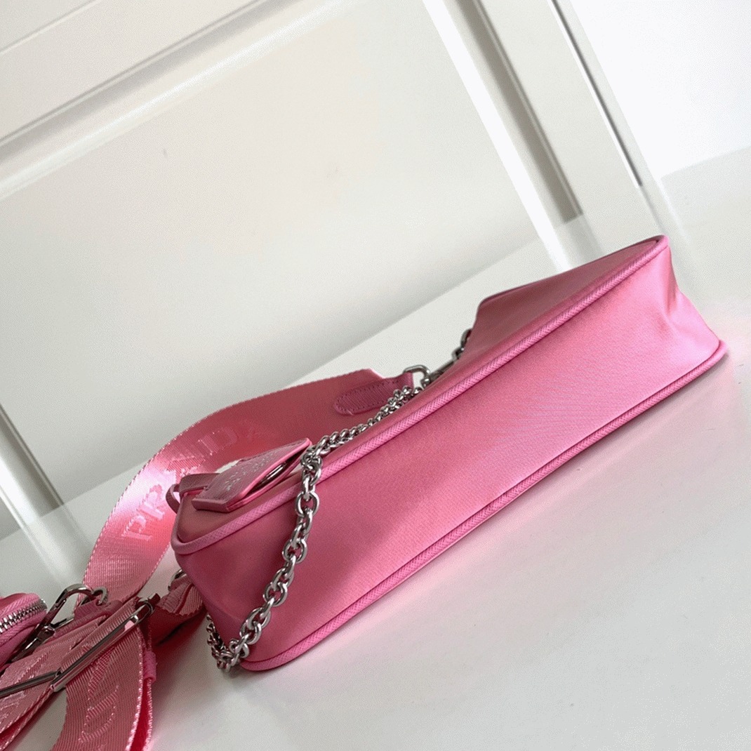 Prada Re-Edition Shoulder Bag Knockoff in Pink angle 3