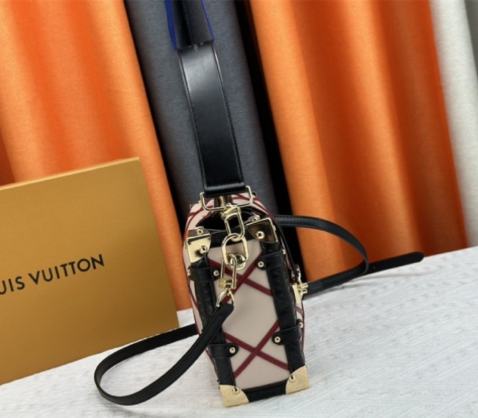 Louis Vuitton Malletage Leather Side Trunk MM In Beige And Red angle 4