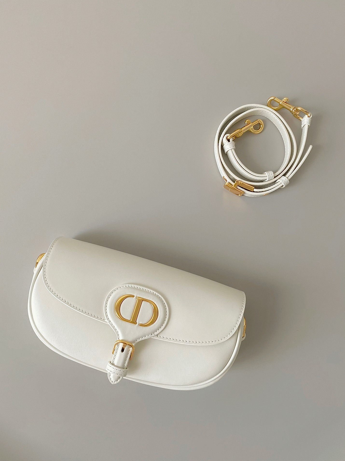 Dior Bobby East-West Bag Fake in White angle 3