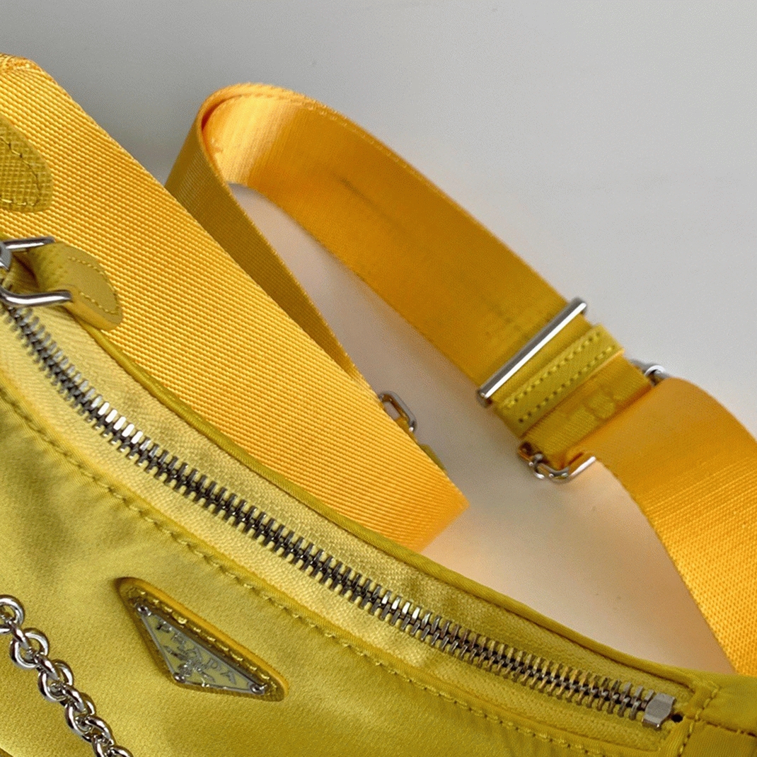 Prada Re-Edition Shoulder Bag Fake in Yellow angle 3