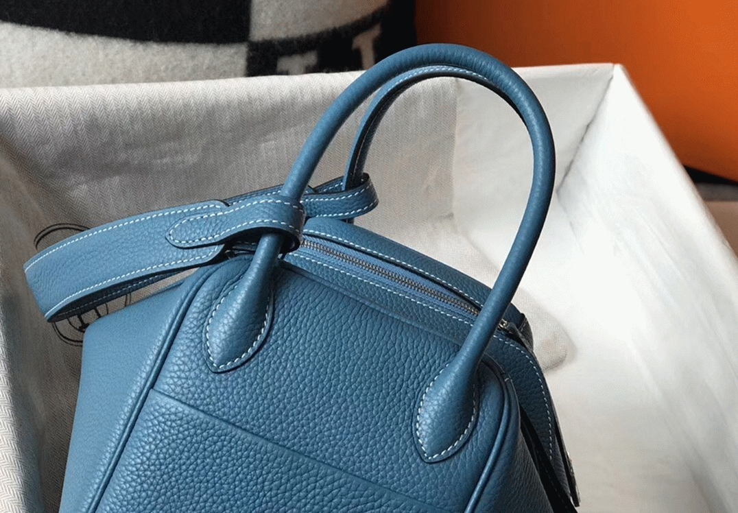 Replica Hermes Lindy 26cm bag in blue jean fabric angle 2