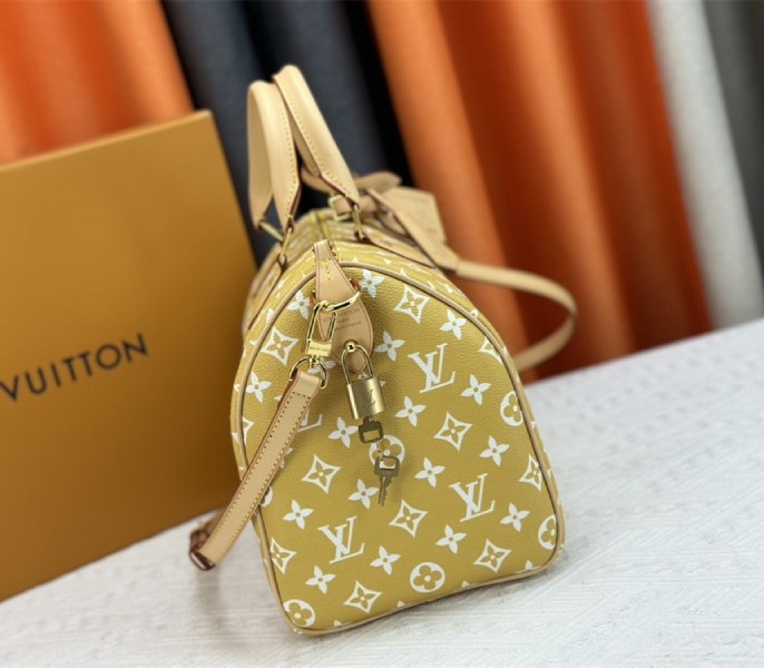 Louis Vuitton Speedy P9 Bandouliere 30 Bag In Yellow angle 3