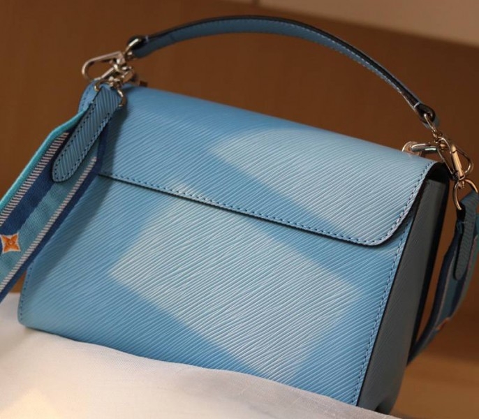Louis Vuitton Epi Leather Twist MM Bag With Jacquard Strap In Bleuet Blue angle 3