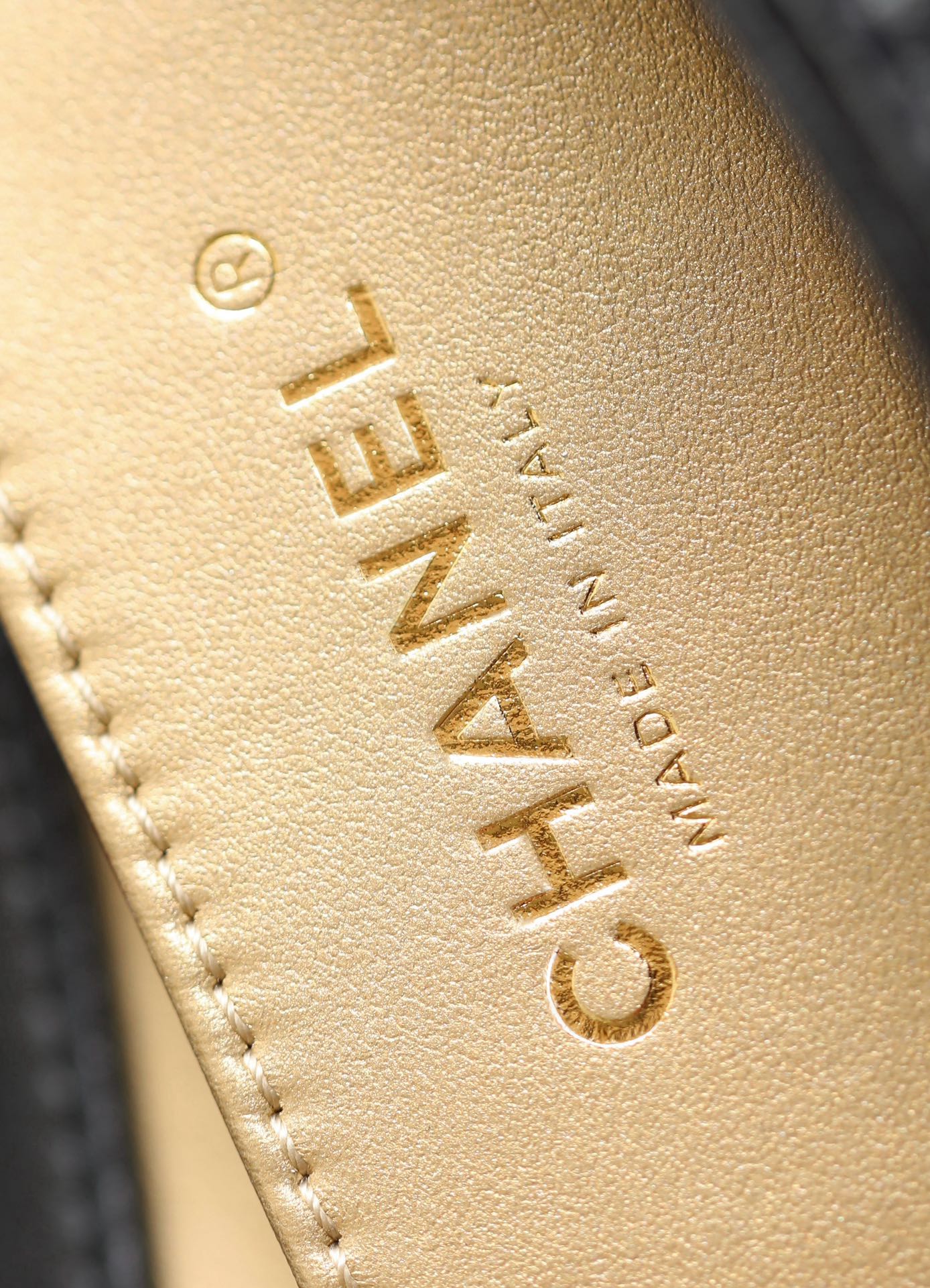 Chanel 24S angle 3