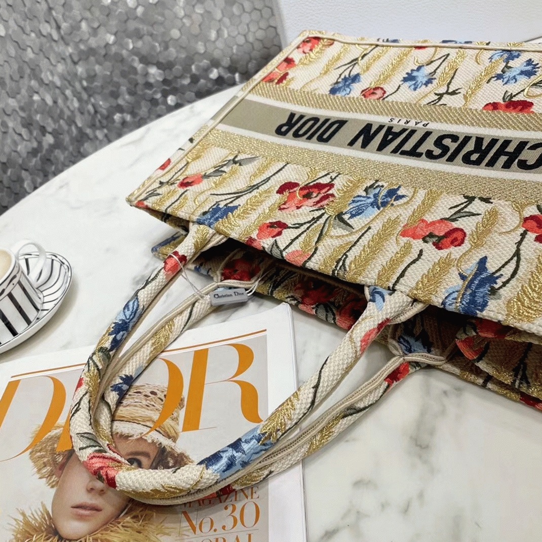 Dior Medium Book Tote Bag Fake in Hibiscus Metallic Thread Embroidery angle 5