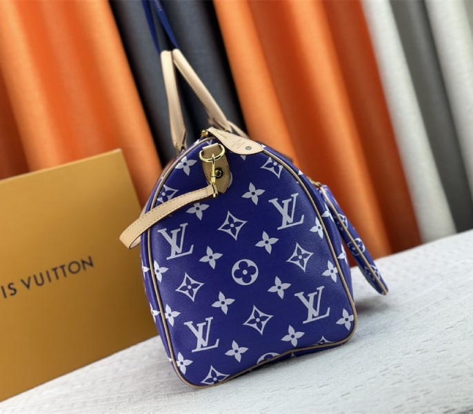 Louis Vuitton Speedy P9 Bandouliere 50 Bag In Amethyst Purple angle 3