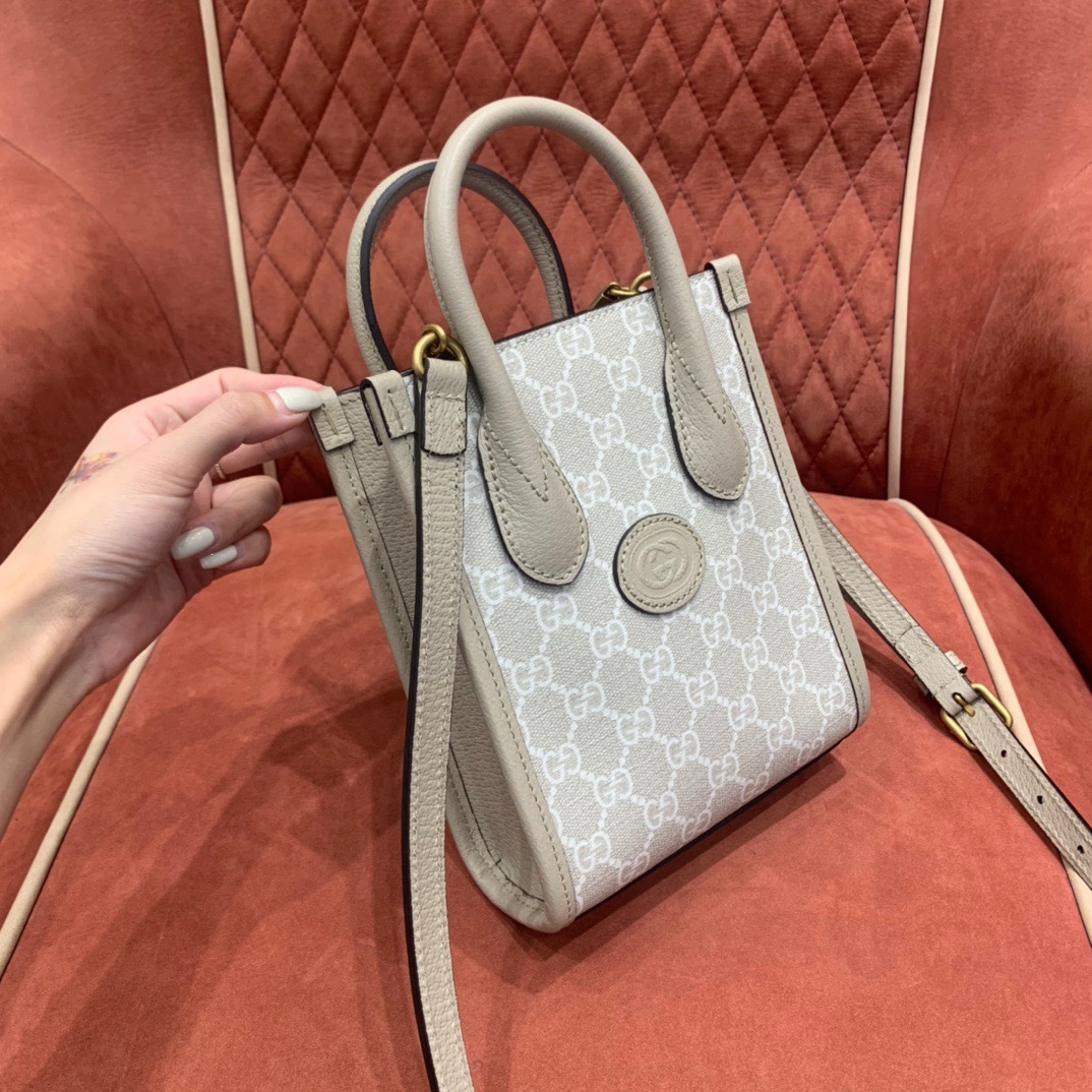 Gucc1 mini Tote bag angle 2