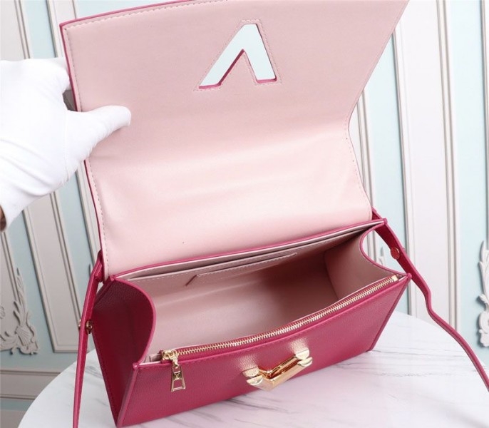 Louis Vuitton Twist One Handle MM Handbag In Rose angle 5