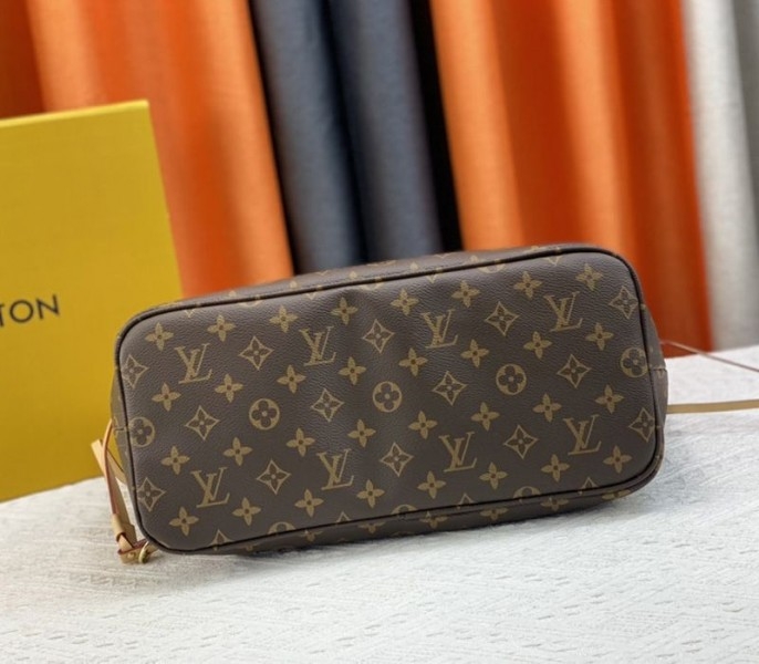 Louis Vuitton Monogram Canvas Neverfull MM Tote With Puppies angle 5