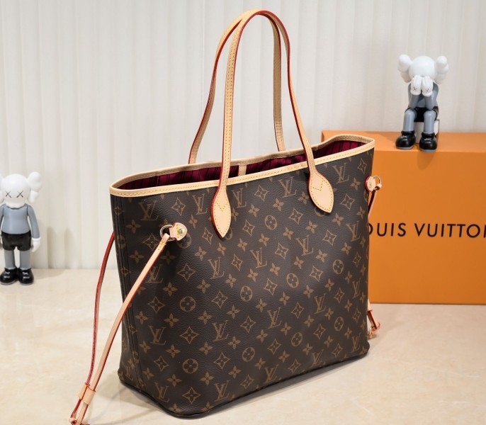 Louis Vuitton Monogram Canvas Neverfull MM Tote In Red angle 2