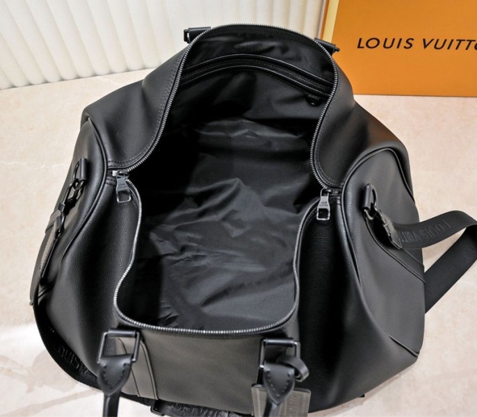 Louis Vuitton Aerogram Keepall Bandouliere 50 Travel Bag In Black angle 5