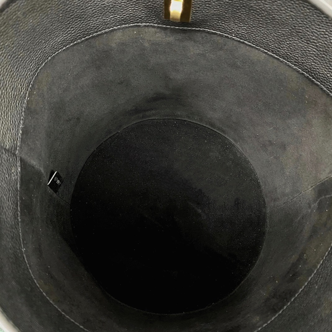 Top Quality Fake Celine Bucket 16 Bag In Black angle 5