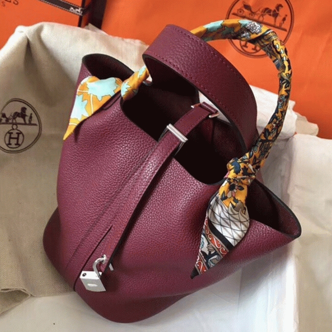 Ruby fake Hermes Picotin Lock 18cm handbag