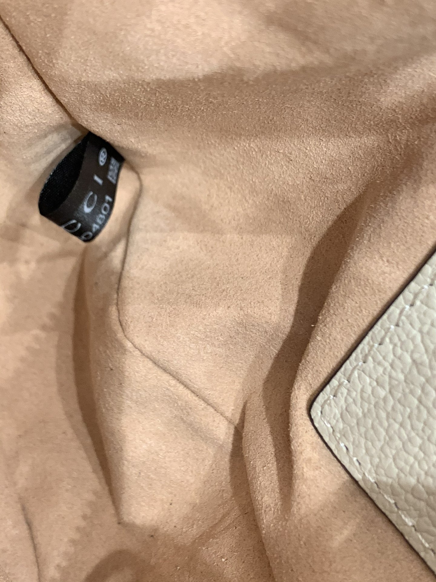 Aphrodite handbag angle 5