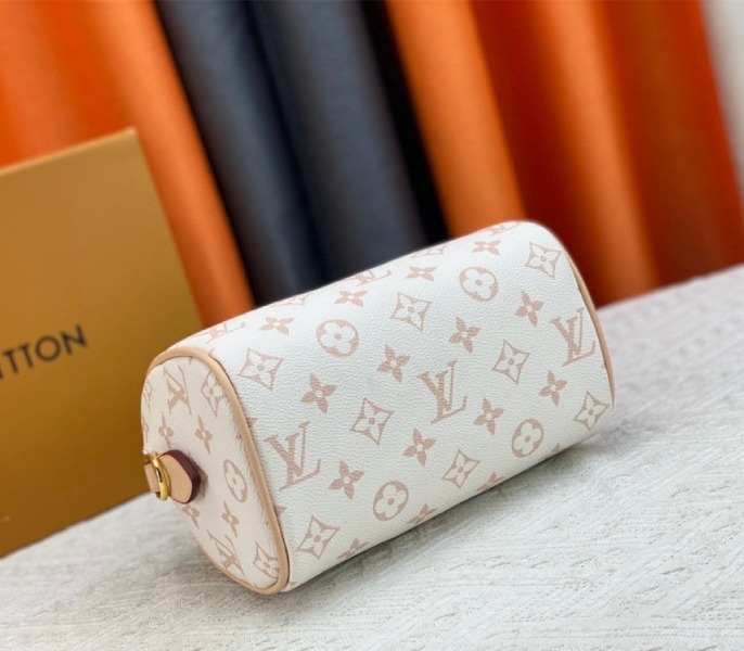 Louis Vuitton Monogram Dune Canvas Speedy 20 Handbag With Jacquard Strap angle 4