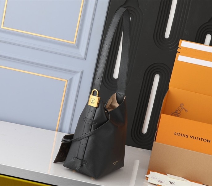 Louis Vuitton Low Key MM Hobo In Black angle 2