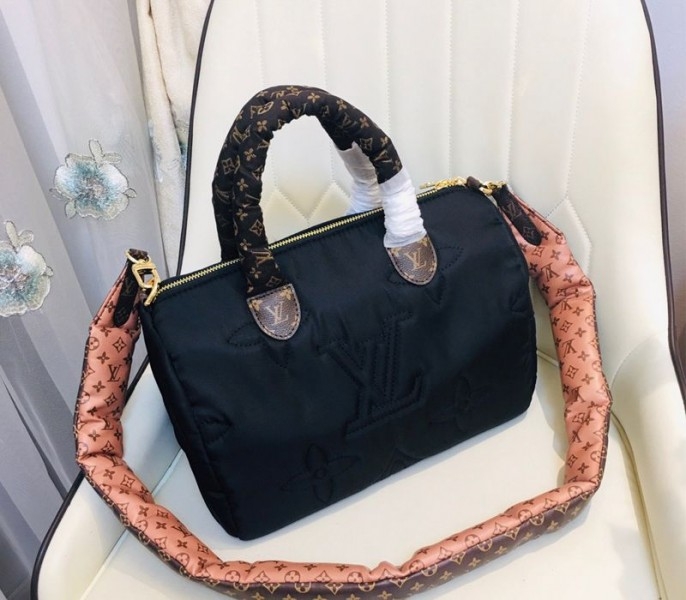Louis Vuitton Econyl Regenerated Nylon Speedy Bandouliere 30 Handbag In Black angle 4