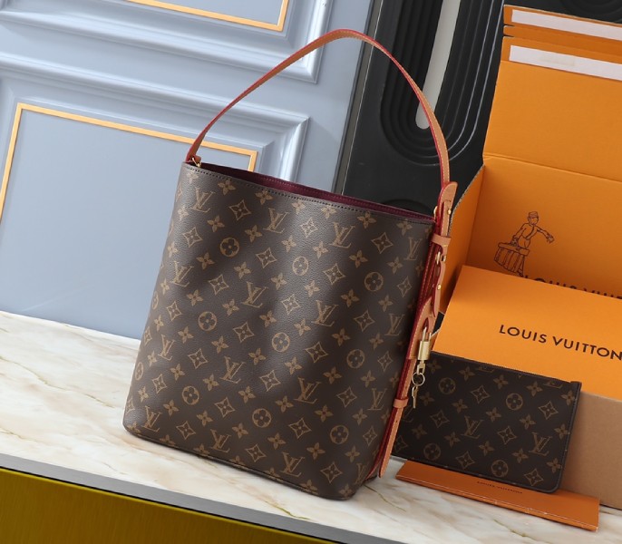 Monogram Canvas All In GM angle 2