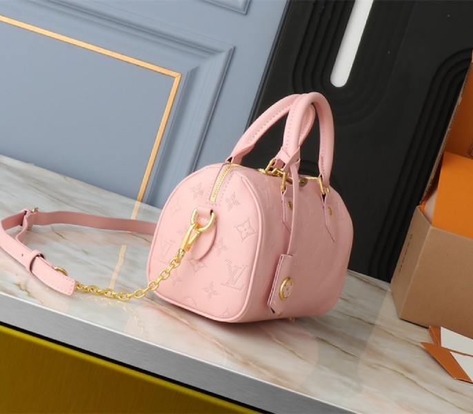 Louis Vuitton Other Leathers Speedy Bandouliere 20 Handbag In Pink Opal angle 4