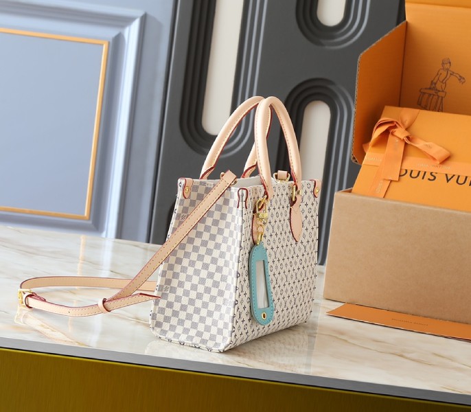 Romance OnTheGo PM In Sand And Azure Blue angle 3