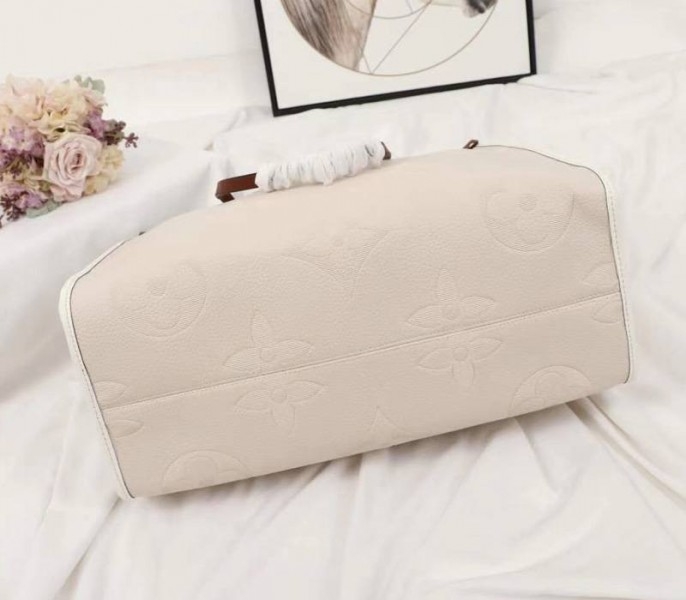 Louis Vuitton Monogram Empreinte Giant Onthego GM Tote In Cream – Brown angle 4