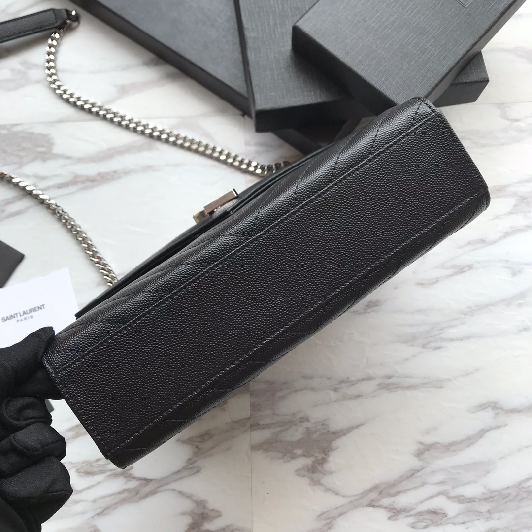 YSL Shoulder bag angle 3