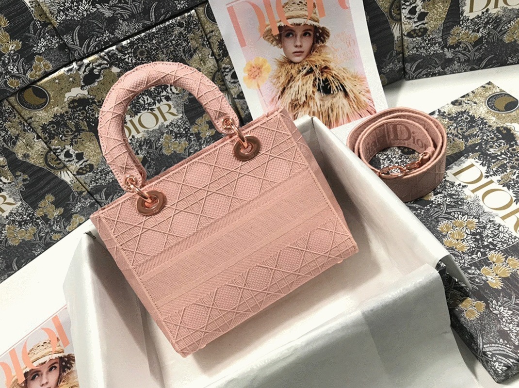Dior Lady D-Lite Medium Bag Imitation in Pink Cannage Embroidered Canvas angle 3