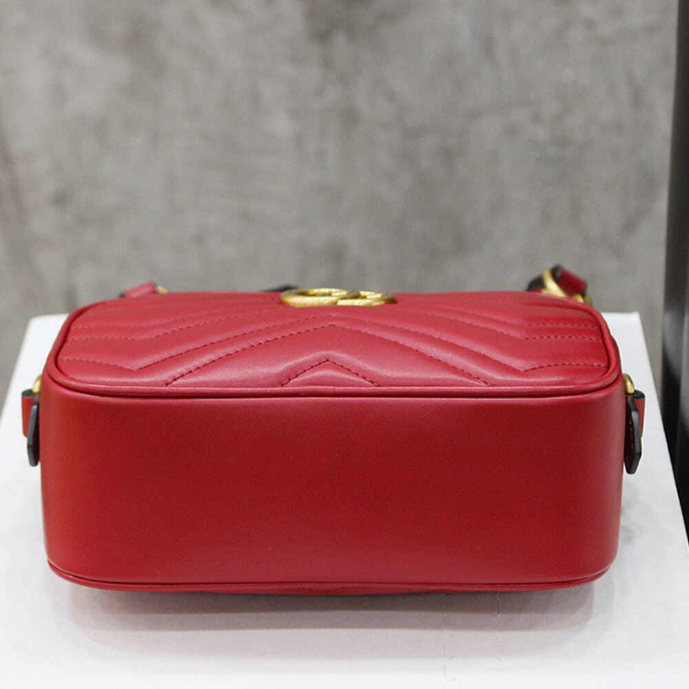 GG Marmont matelasse mini bag angle 5