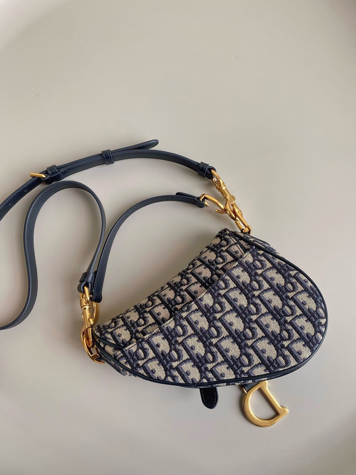 Dior Mini Saddle Bag Fake with Strap in Blue Oblique Jacquard angle 4