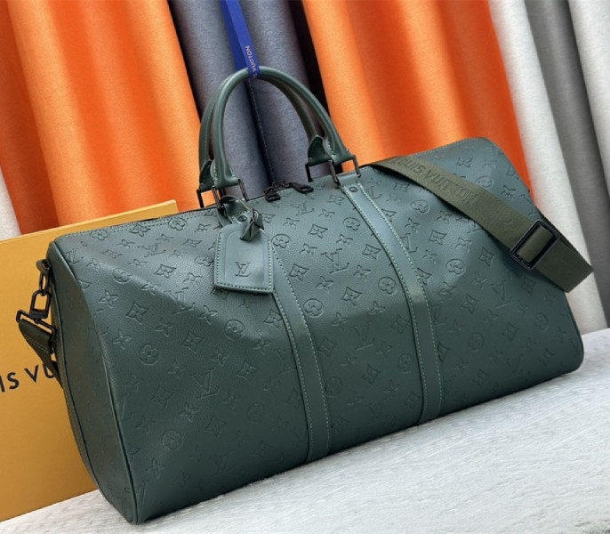 Louis Vuitton Taurillon Leather Keepall Bandouliere 50 In Borneo Green angle 2