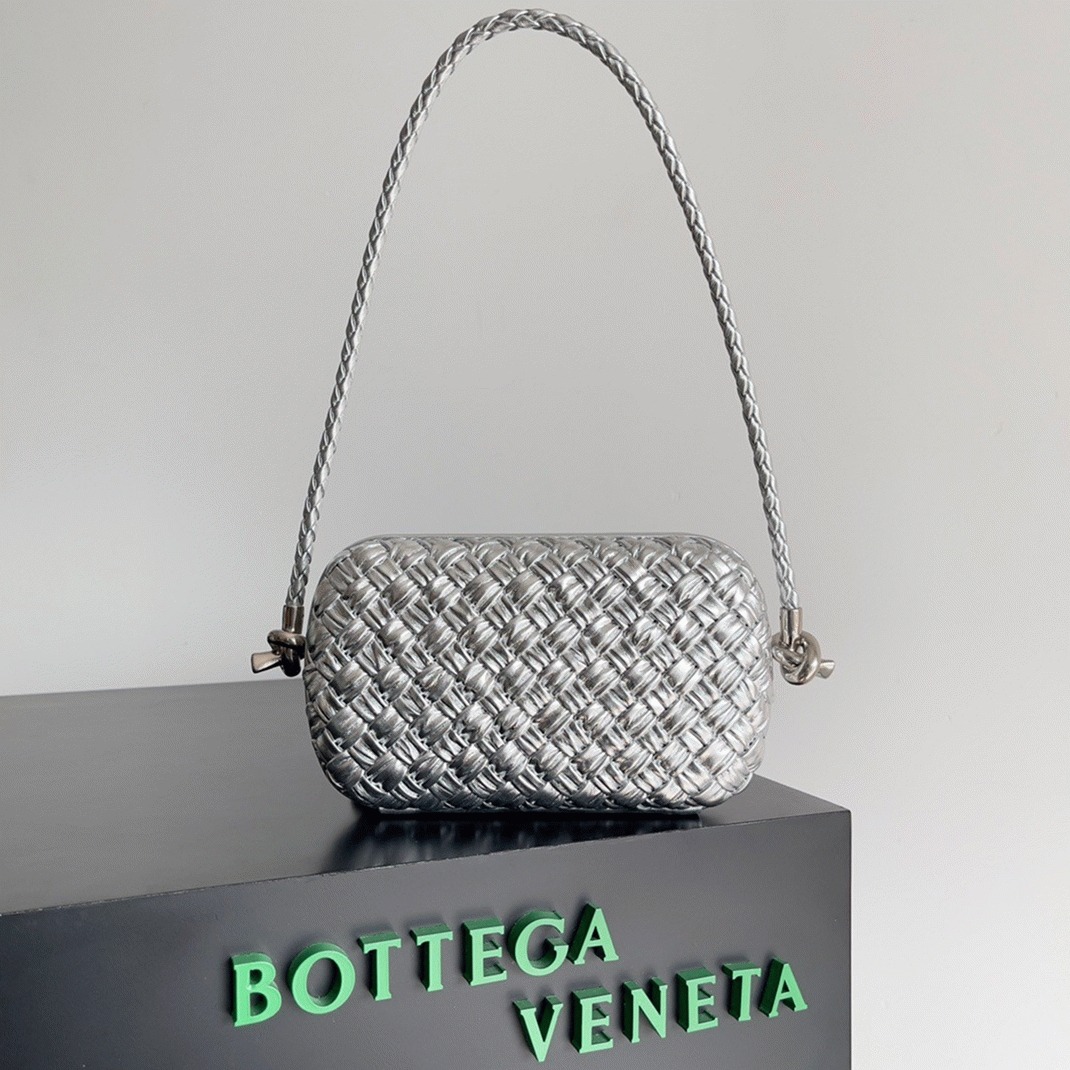 Fake Bottega Veneta Knot Minaudiere On Strap Silver Intreccio Laminated Leather angle 5