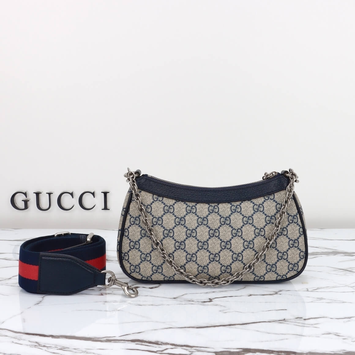 Gucci OPHIDIA SMALL SHOULDER BAG angle 3