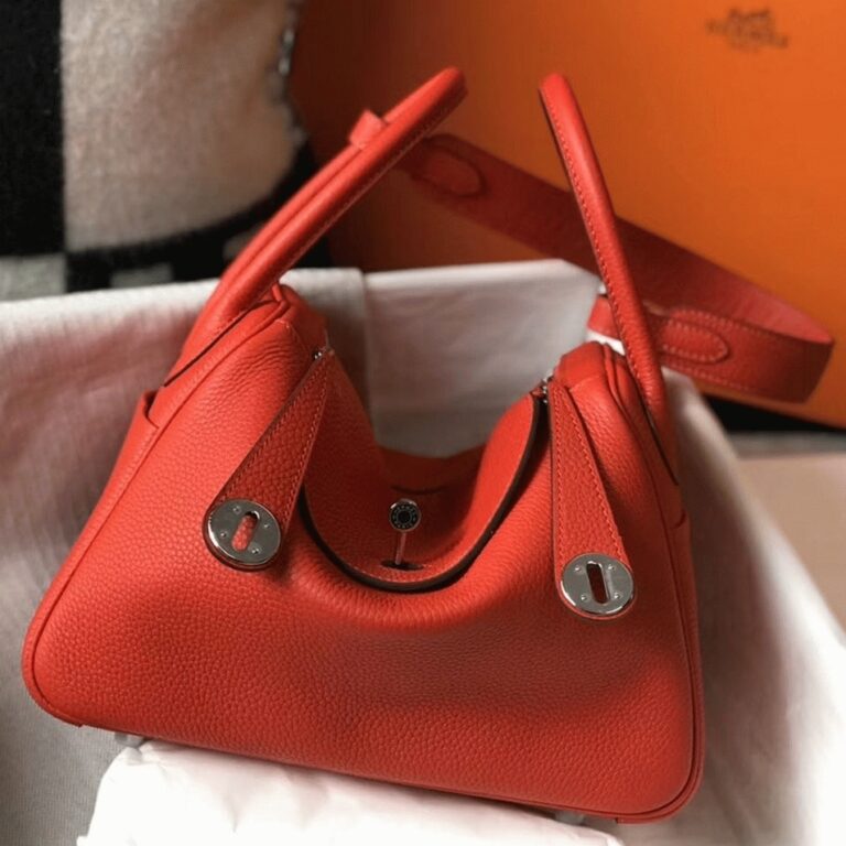 Fake Hermes Lindy 26cm handbag in red