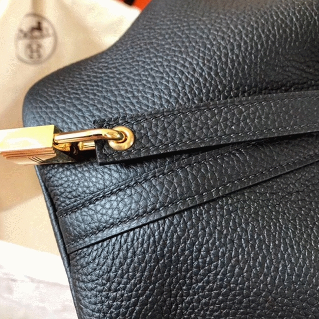 Black AAA replica Hermes Picotin Lock 22cm handbag angle 3