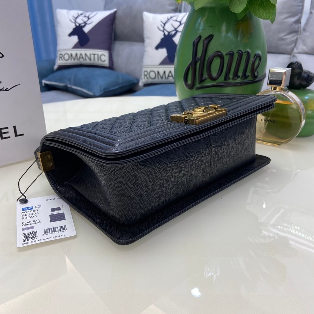 BOY CHANEL Handbag(high-end grade) angle 5