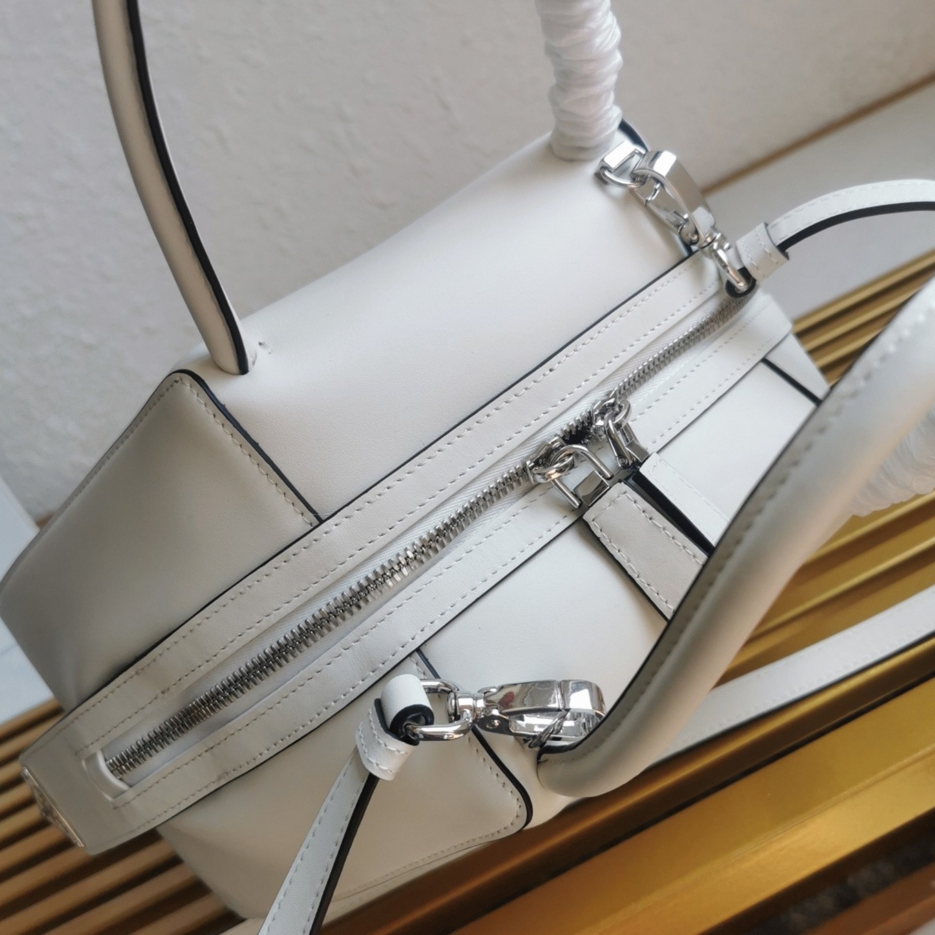 Prada Supernova Small Top Handle Bag Imitation in White angle 2